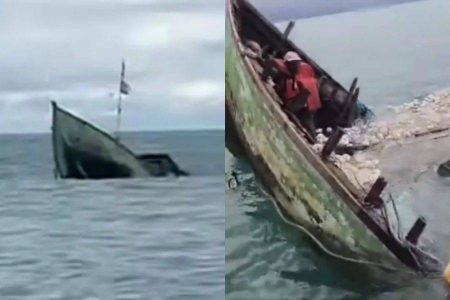 Três pescadores são resgatados após 20 horas à deriva no extremo sul da Bahia