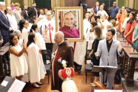 Câmara de Salvador concede título póstumo de cidadão ao monsenhor João Clá Dias