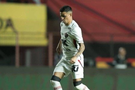 Jogo do Vitória contra o Vasco é adiado por conflito no calendário da Sul-Americana