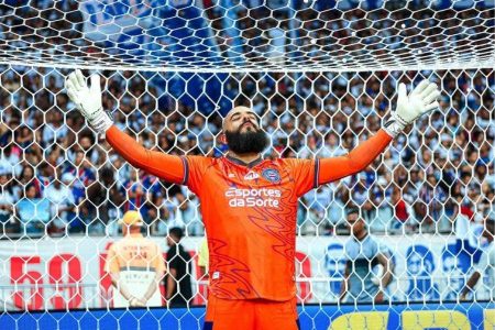 Ídolo tricolor, Danilo Fernandes anuncia aposentadoria no Bahia