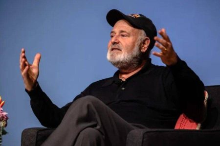 Filho de Rob Reiner é preso suspeito de matar mãe e pai em Los Angeles