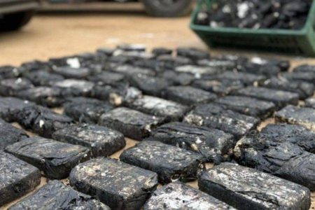 Operação em Juazeiro apreende 110 kg de cocaína e armamento pesado