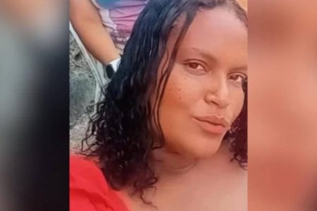 Mulher é assassinada com tiros na cabeça em Simões Filho