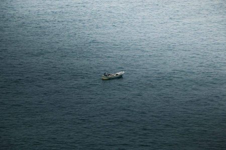 PF realiza operação contra pesca ilegal com explosivos na Baía de Todos-os-Santos