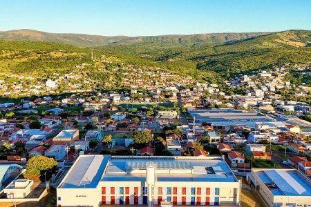 Pedestre morre após ser atropelado por adolescente no interior da Bahia