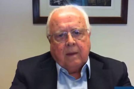 Morre aos 85 anos Ary Mattos Filho, fundador da FGV Direito SP e referência da advocacia brasileira