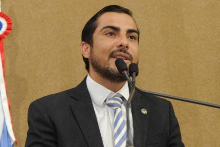 Ex-deputado Marcell Moraes é preso em flagrante após agredir e ameaçar mulher em Salvador