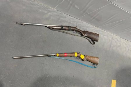 Espingardas são apreendidas durante operação em Ipiaú