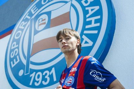 Bahia anuncia contratação de Román Gómez, lateral-direito argentino