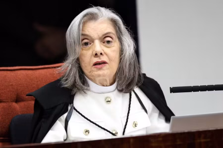 Cármen Lúcia afirma que crise de confiança no Judiciário é grave