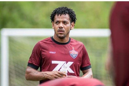 Punição por doping motivou saída de Romarinho do Vitória