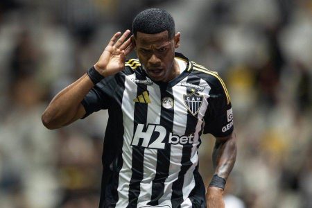 Bahia negocia empréstimo de Júnior Santos junto ao Atlético-MG