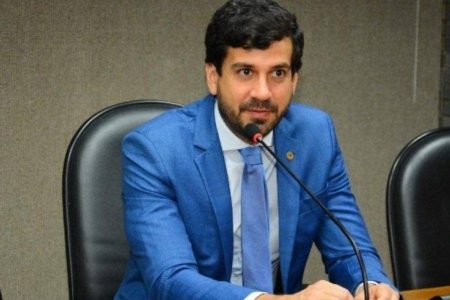 Deputado Manuel Rocha apoia produtores de cacau da Bahia e critica governo do estado