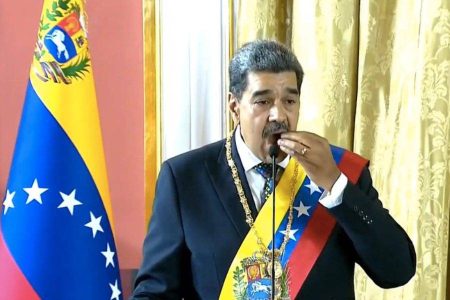 Maduro desembarca em Nova York escoltado por agentes federais