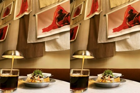 Exposição mistura arte e gastronomia e transforma restaurante do Rio Vermelho em galeria sensorial