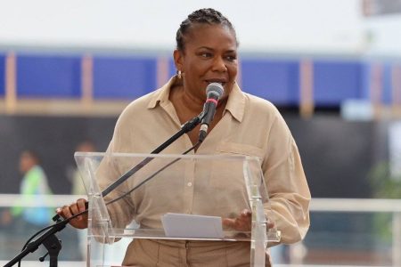 Margareth Menezes sugere criação de cinema na Nova Rodoviária de Salvador