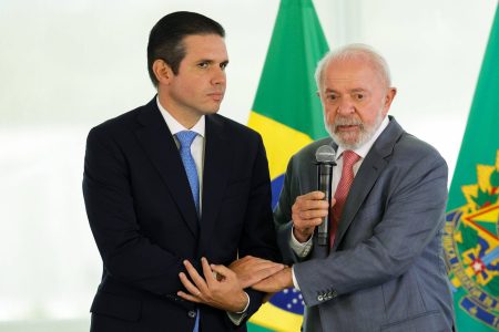 Lula articula apoio de Motta para avançar fim da escala 6×1 e usar como bandeira eleitoral