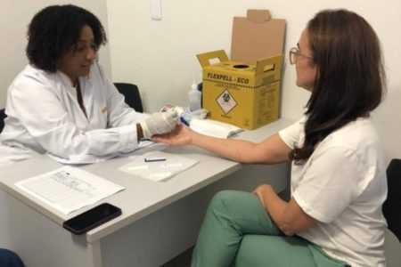 Salvador realiza ação com testes e vacinação contra hepatites virais