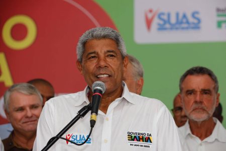 Jerônimo anuncia ponto facultativo na véspera do feriado de Tiradentes