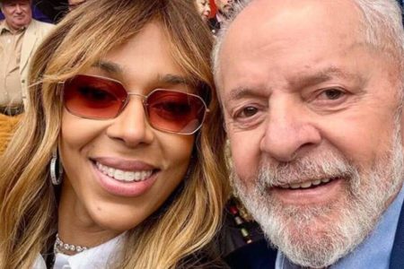 Lula se refere a Erika Hilton no masculino durante evento no Rio de Janeiro