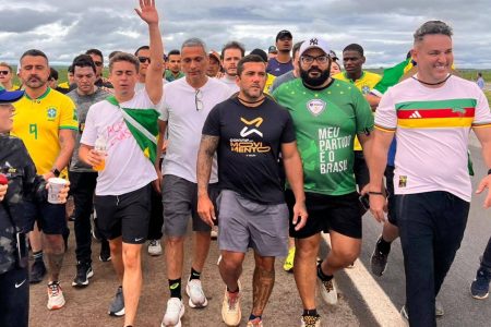 Leandro de Jesus relata ameaças após participar de caminhada com Nikolas Ferreira