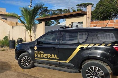 Policia Federal realiza operação contra grupo criminoso investigado por tráfico de drogas no sul da Bahia