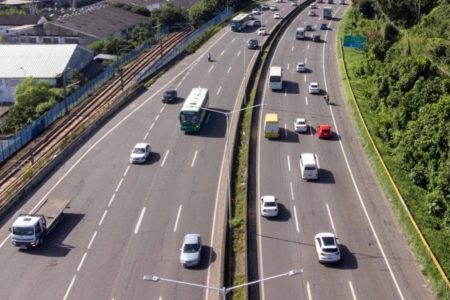Manifestações interditam trechos das BRs 116 e 101 na Bahia nesta quarta-feira (18)