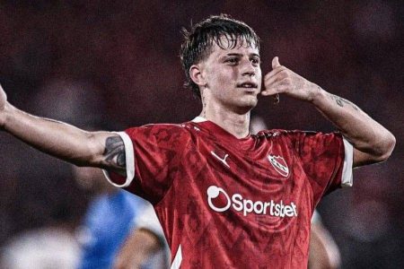Vitória fecha acordo com atacante argentino para reforçar elenco em 2026