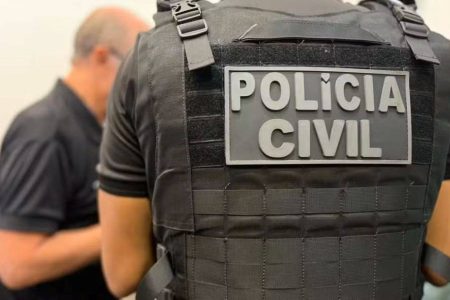 Mulher presa por série de furtos em shopping é autuada por racismo dentro de delegacia em Itabuna