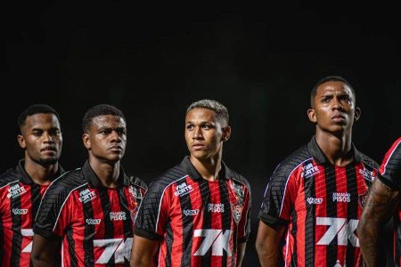 Com time alternativo, Vitória encara o Barcelona de Ilhéus pelo Baianão