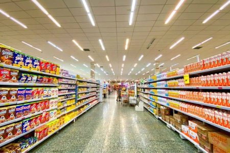 Supermercados adotam 5×2 e deixam escala 6×1 para trás