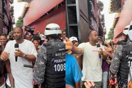 Vídeo completo mostra momento em que Vanderson Nascimento é atingido por policial no Carnaval