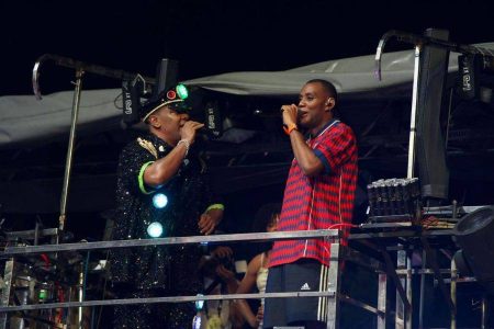 Psirico abre apresentações no Carnaval de Salvador e aposta em “Semáforo” como hit da folia