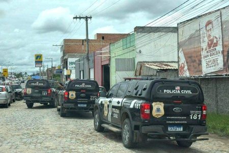 Operação prende 15 foragidos e apreende menor no interior da Bahia e em Sergipe