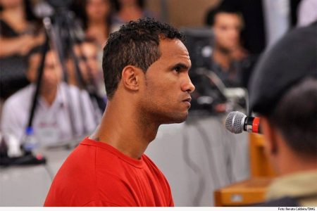 Goleiro Bruno volta a ser procurado pela Justiça após violar regras da liberdade condicional