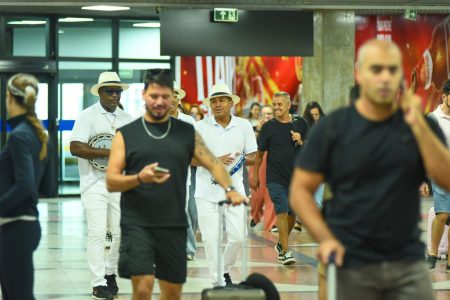 Pesquisa aponta que 45% dos turistas ficam 7 dias ou mais em Salvador no período do Carnaval