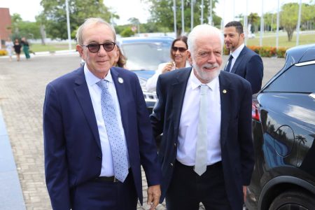 Governo articula vice e isola Geraldo; presidente da UPB arma ‘arapuca’ para aliados