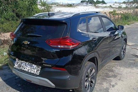 Advogada é mantida refém por criminosos durante sequestro relâmpago em Stella Maris, em Salvador