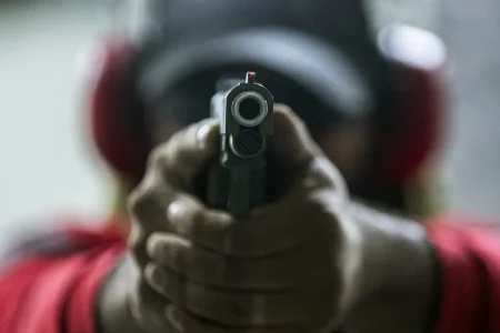 Comissão da Câmara aprova projeto que autoriza uso do FGTS na compra de armas