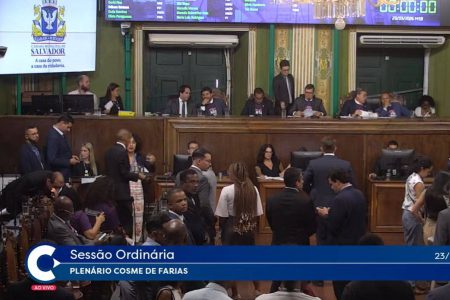 Câmara de Salvador lança campanha contra feminicídio