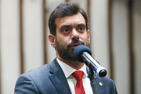 Tiago Correia diz que liderança de ACM Neto em pesquisa explica “desespero do PT”