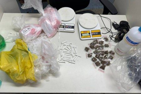 PM apreende drogas e equipamentos de vigilância do tráfico em São João do Cabrito