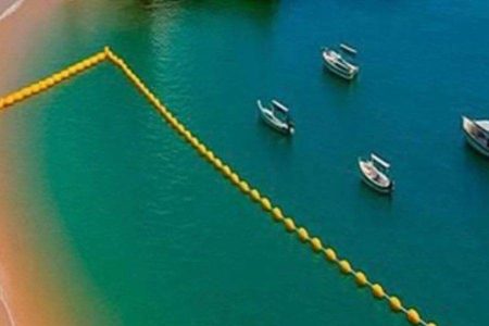 Salvador abre licitação para instalar área com boias de proteção no Porto da Barra