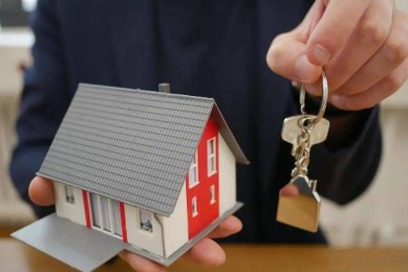 Alta dos imóveis pressiona renda e reacende busca por alternativas de financiamento