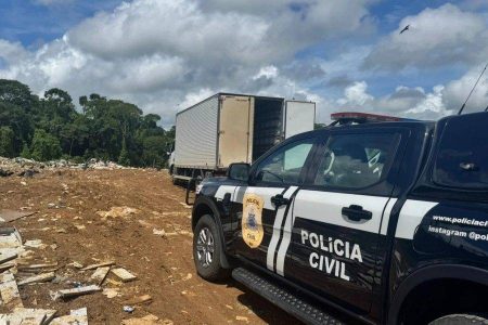 Trio é preso por roubo de cargas e polícia recupera caminhão no sul da Bahia