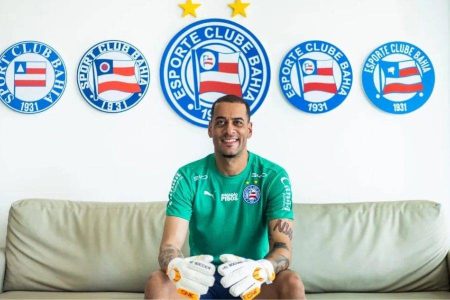 Bahia anuncia Léo Vieira como reforço para suprir ausência de Ronaldo
