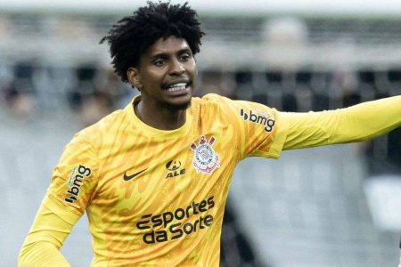 Hugo Souza, do Corinthians, é convocado para a Seleção Brasileira após lesão de Alisson