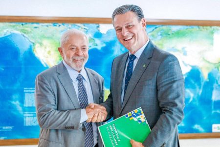 Lula exonerou ministro para garantir voto contra no relatório final da CPMI do INSS