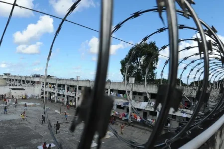 Governo Lula critica proposta de redução da maioridade penal: “Inconstitucional e ineficaz”