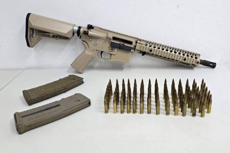 PM apreende fuzil e munições após perseguição em Ilhéus